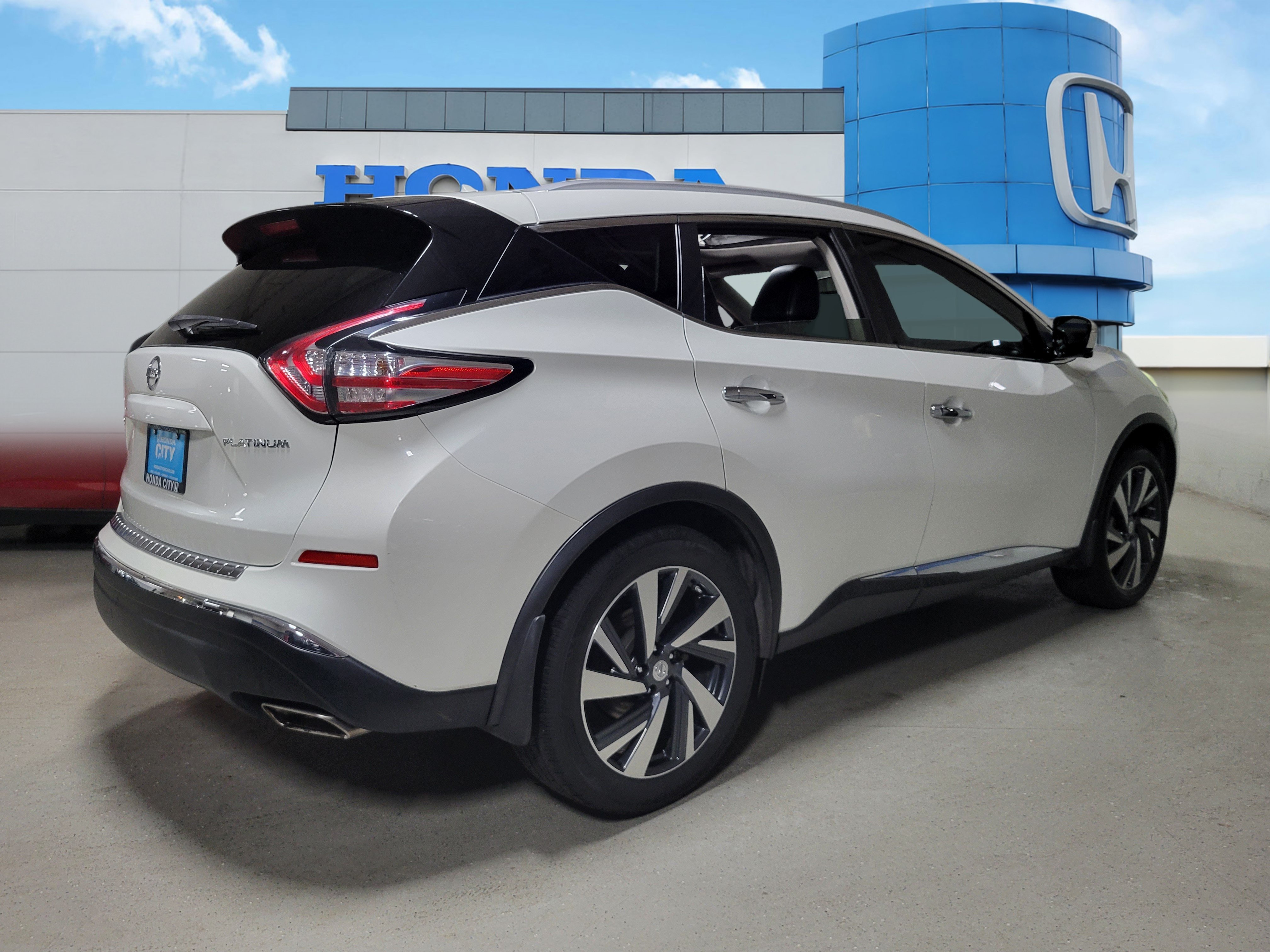 Used 2015 Nissan Murano Platinum w/ Platinum Technology Package FWD image 5