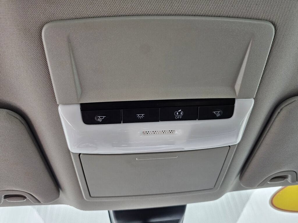 Used 2024 Nissan Altima 2.5 SV FWD image 18