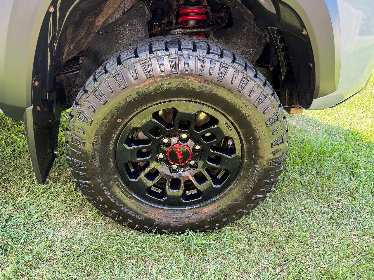 Used 2017 Toyota Tacoma TRD Pro image 19