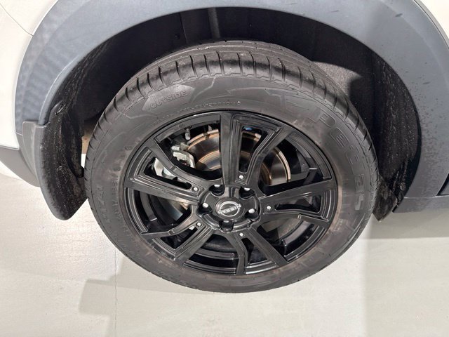 Used 2023 Nissan Kicks SV w/ Interior Electronics Package FWD image 11