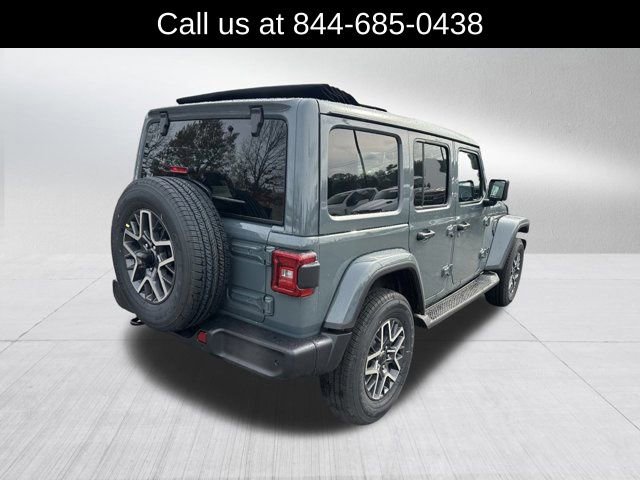 New 2026 Jeep Wrangler Sahara image 5