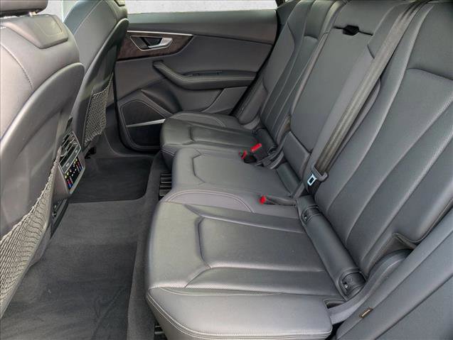 Used 2023 Audi Q8 Premium Plus image 21