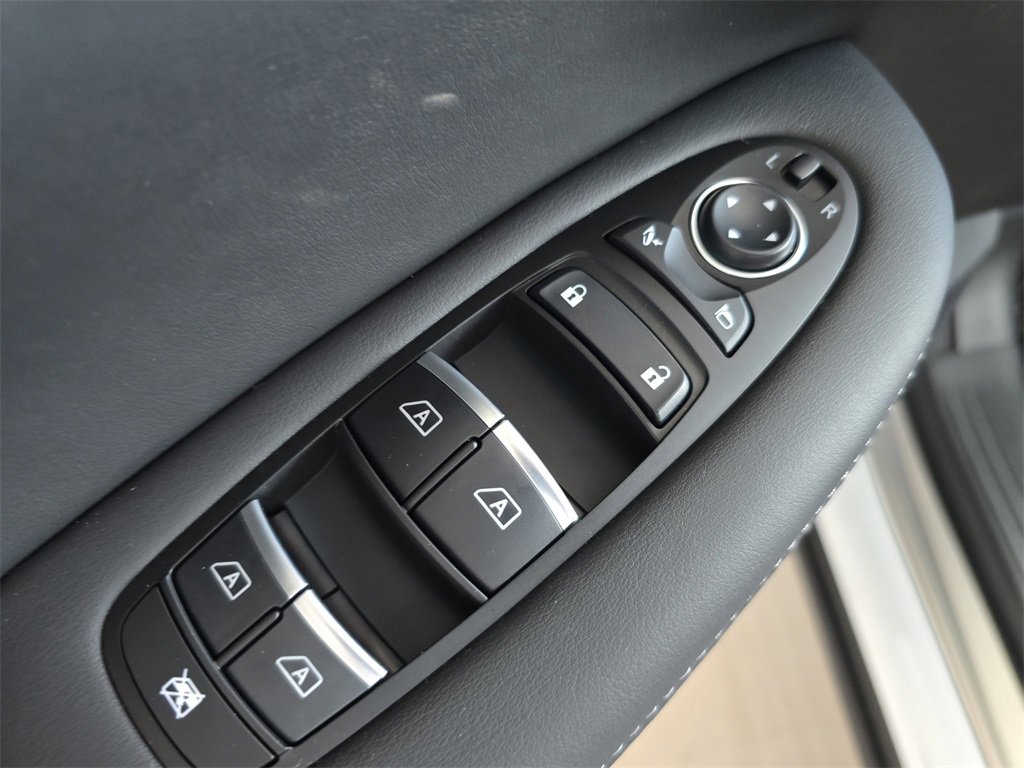 New 2025 INFINITI QX50 Sport image 15