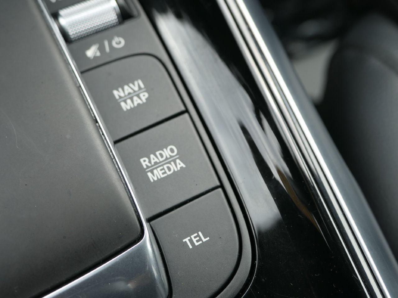 Used 2023 Mercedes-Benz GLB 250 4MATIC image 20