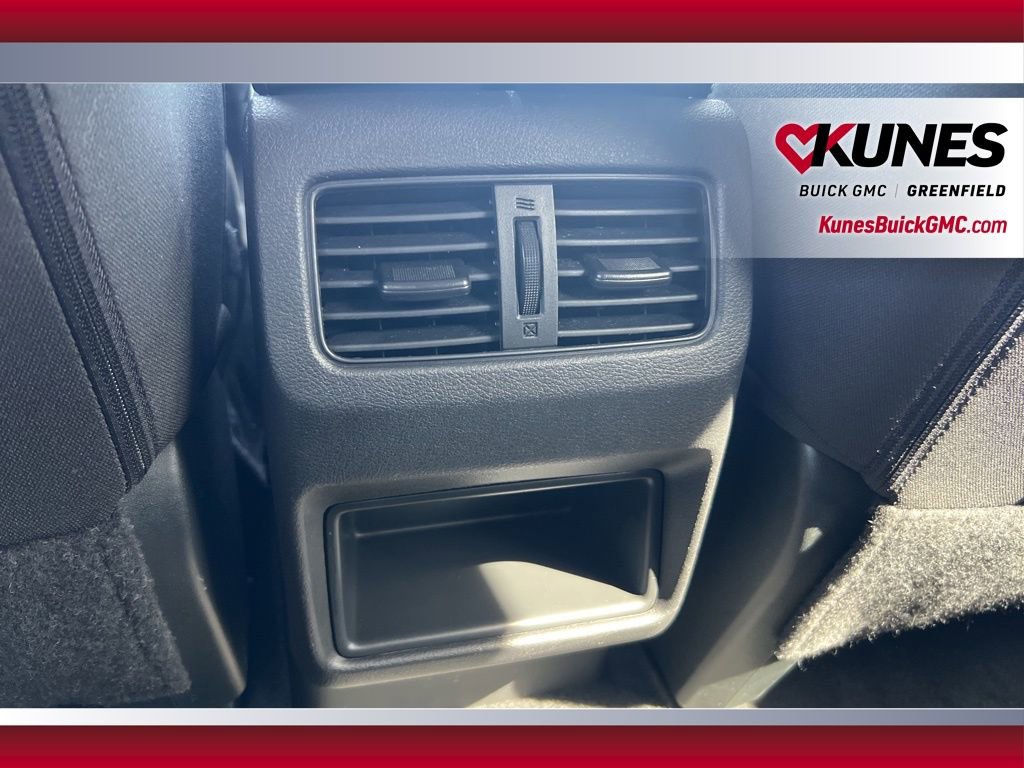 Used 2024 Nissan Rogue S image 36