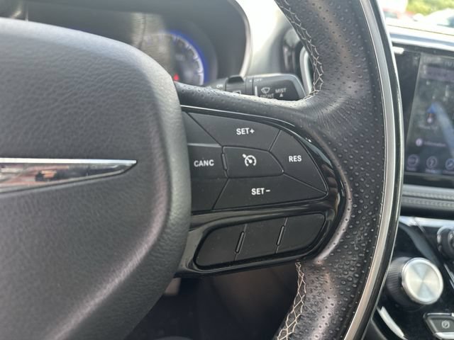 Used 2018 Chrysler Pacifica Limited w/ S Appearance Package FWD image 41