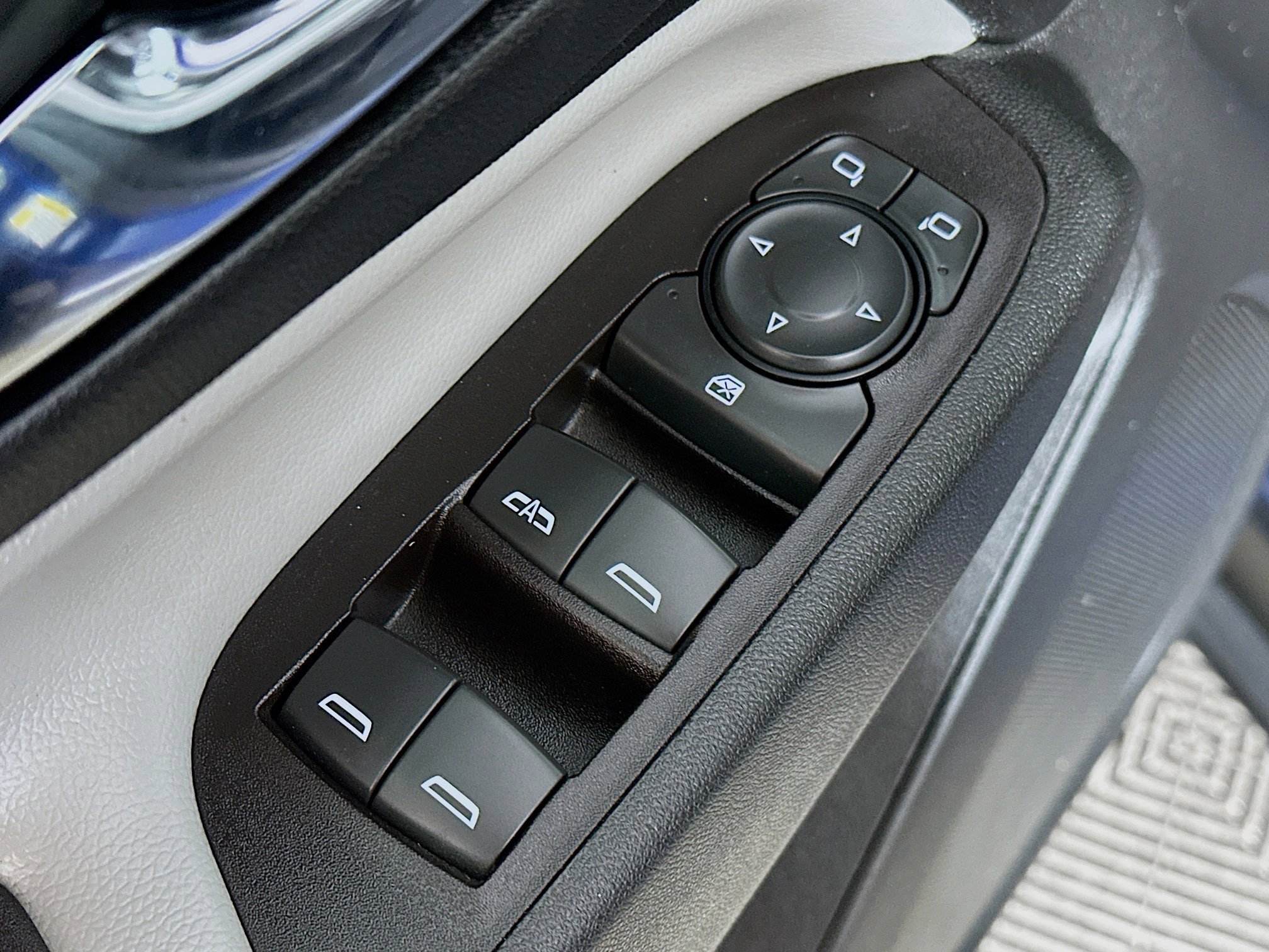 Used 2022 Chevrolet Equinox LT image 17