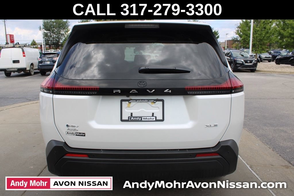 Used 2026 Toyota RAV4 XLE Premium AWD/4WD image 8