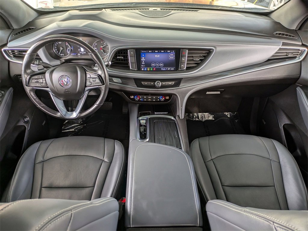 Used 2024 Buick Enclave Premium image 25