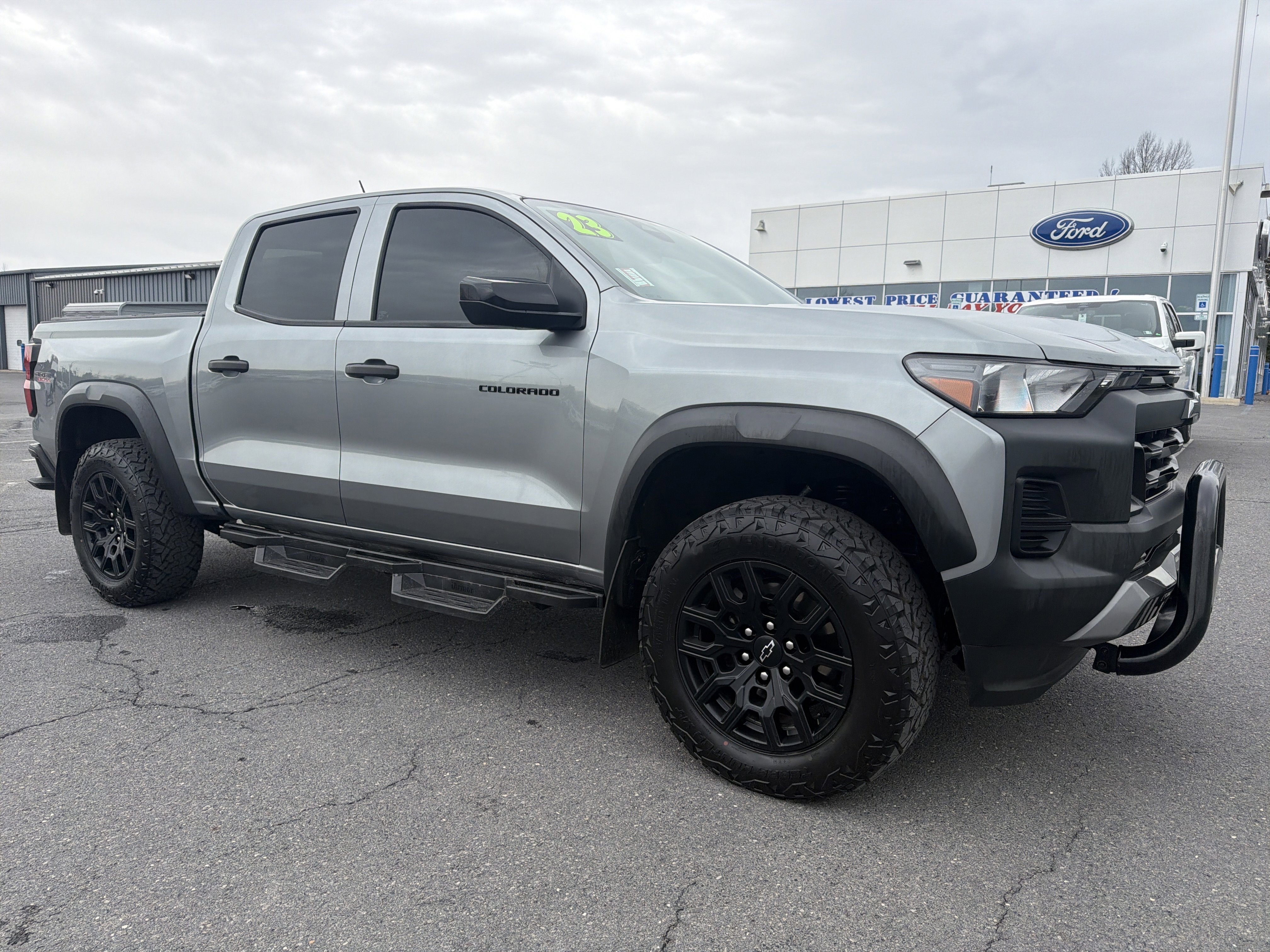 Used 2023 Chevrolet Colorado Trail Boss w/ Advanced Trailering Package image 1