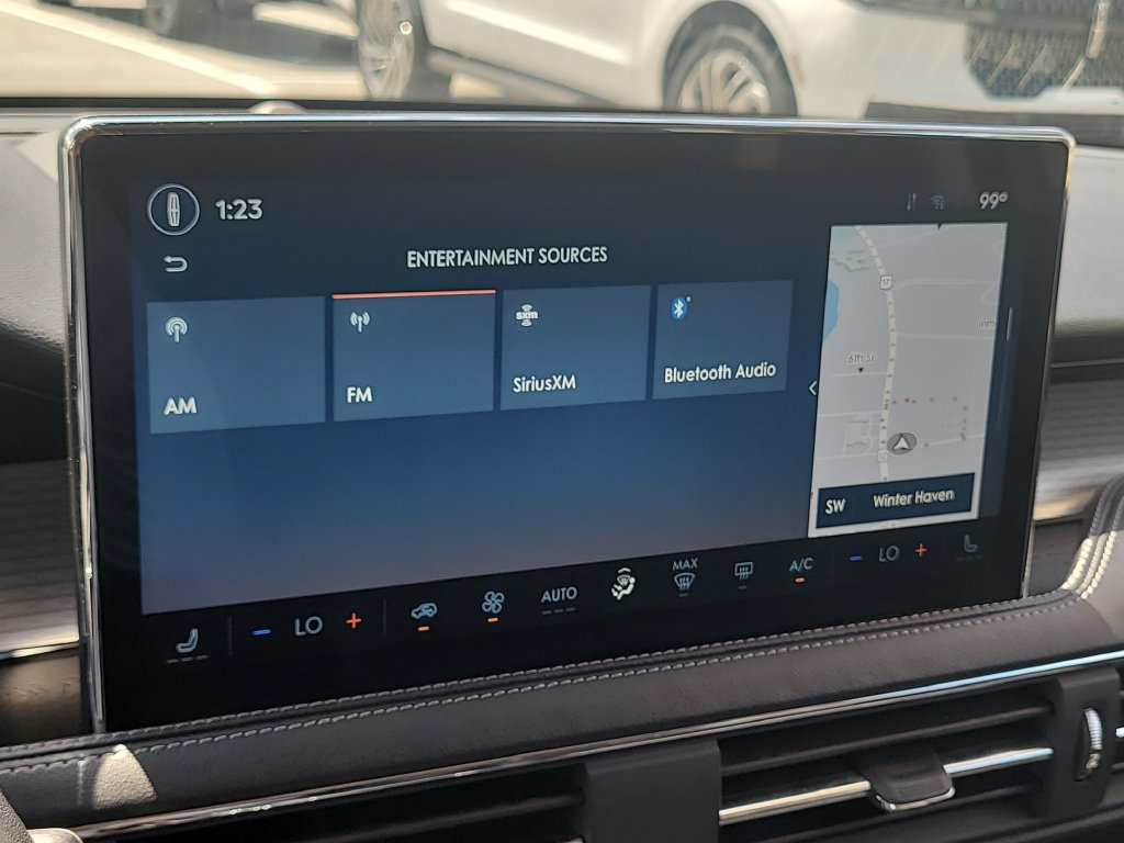 Used 2024 Lincoln Corsair FWD image 20