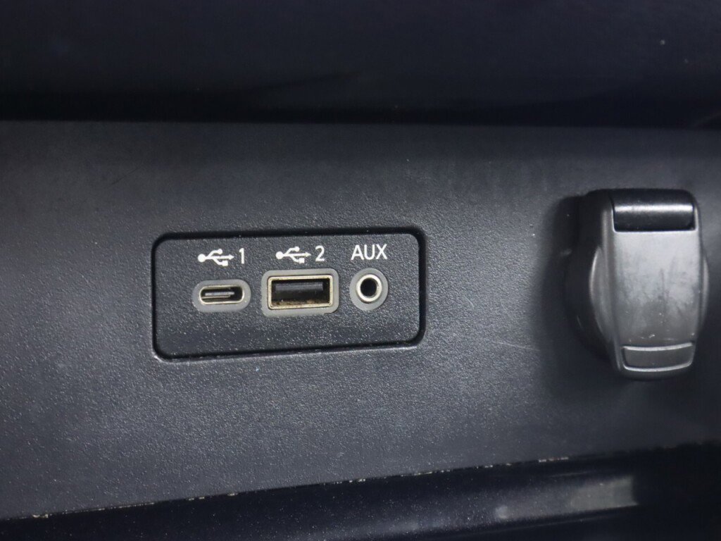 Used 2020 Nissan Altima 2.5 SL FWD image 27