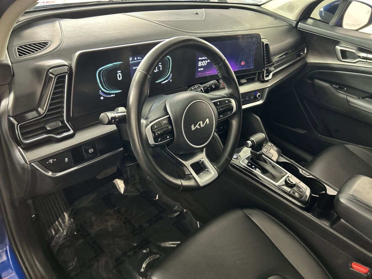 Used 2023 Kia Sportage EX image 11