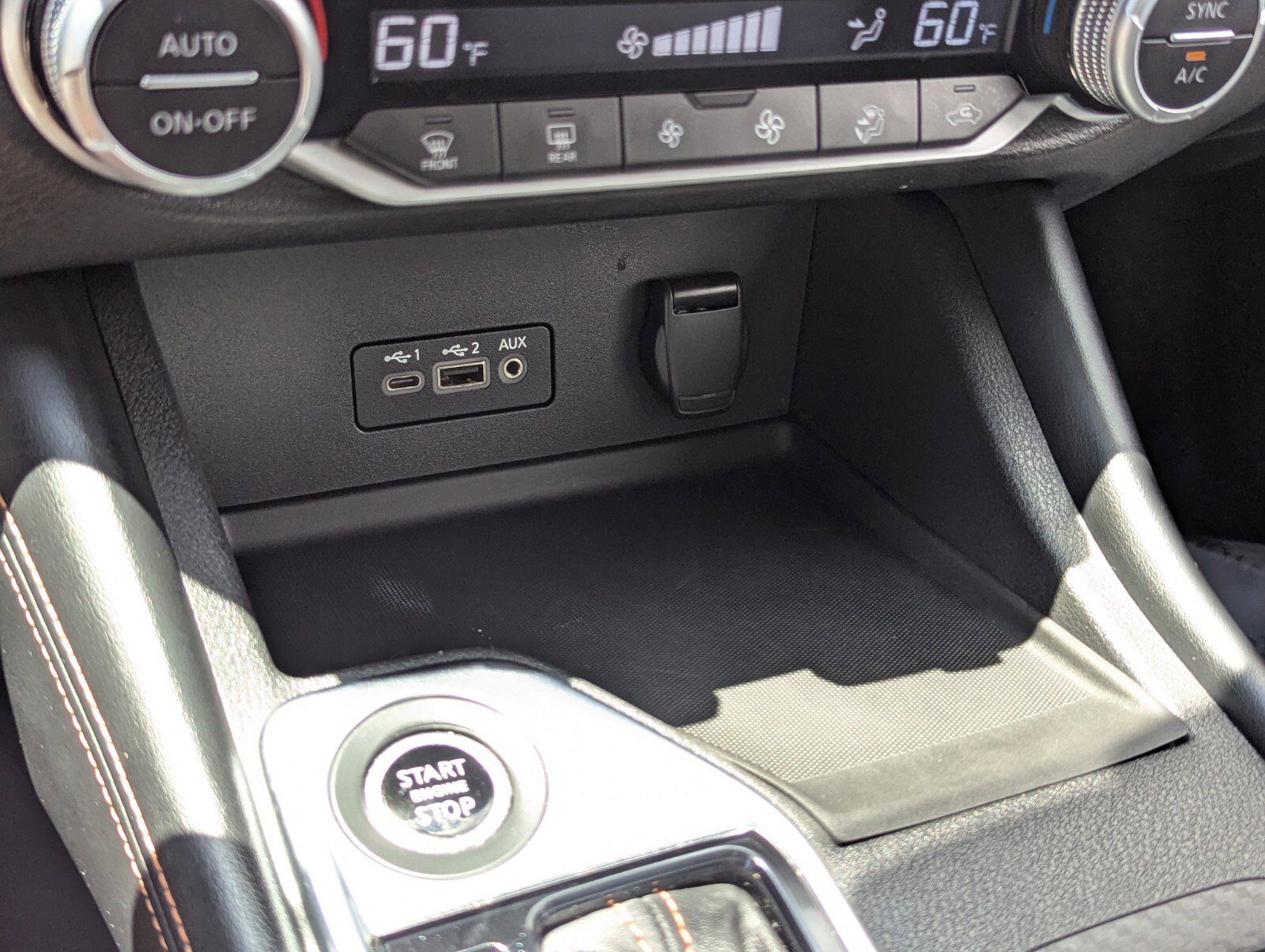Certified 2020 Nissan Sentra SR w/ Premium Package FWD image 27