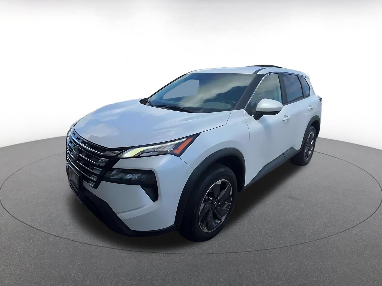 Used 2025 Nissan Rogue SV FWD image 6