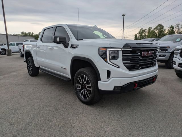 Used 2025 GMC Sierra 1500 AT4 AWD/4WD image 2