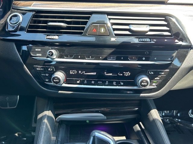 Used 2021 BMW 530i xDrive w/ M Sport Package AWD/4WD image 28