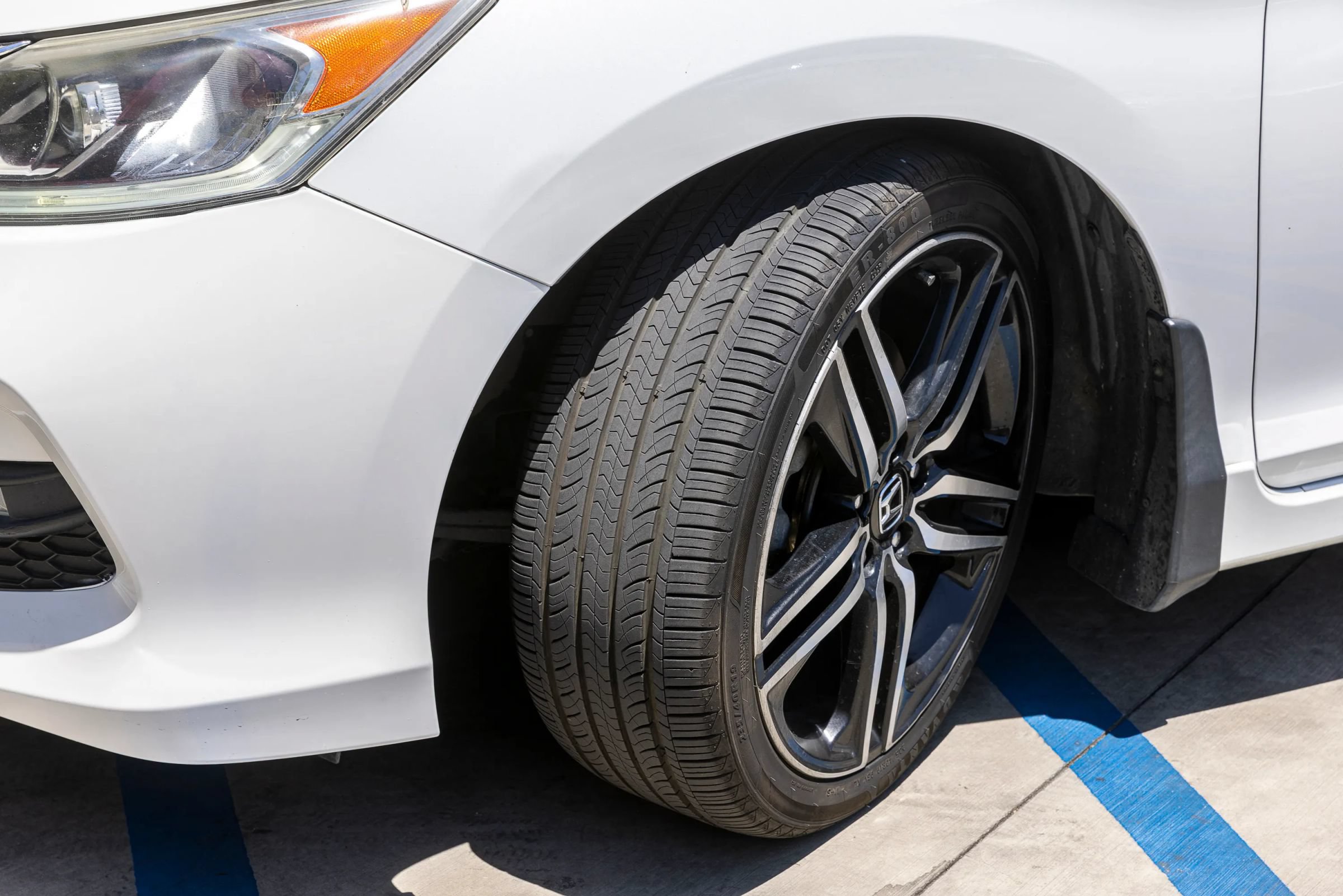 Used 2016 Honda Accord Sport image 33