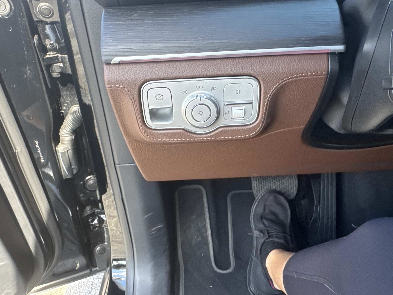 Certified 2024 Mercedes-Benz GLE 350 4MATIC image 30