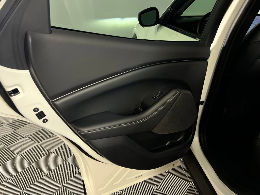 Used 2024 Ford Mustang Mach-E Select image 24