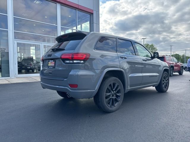 Used 2020 Jeep Grand Cherokee Altitude AWD/4WD image 8