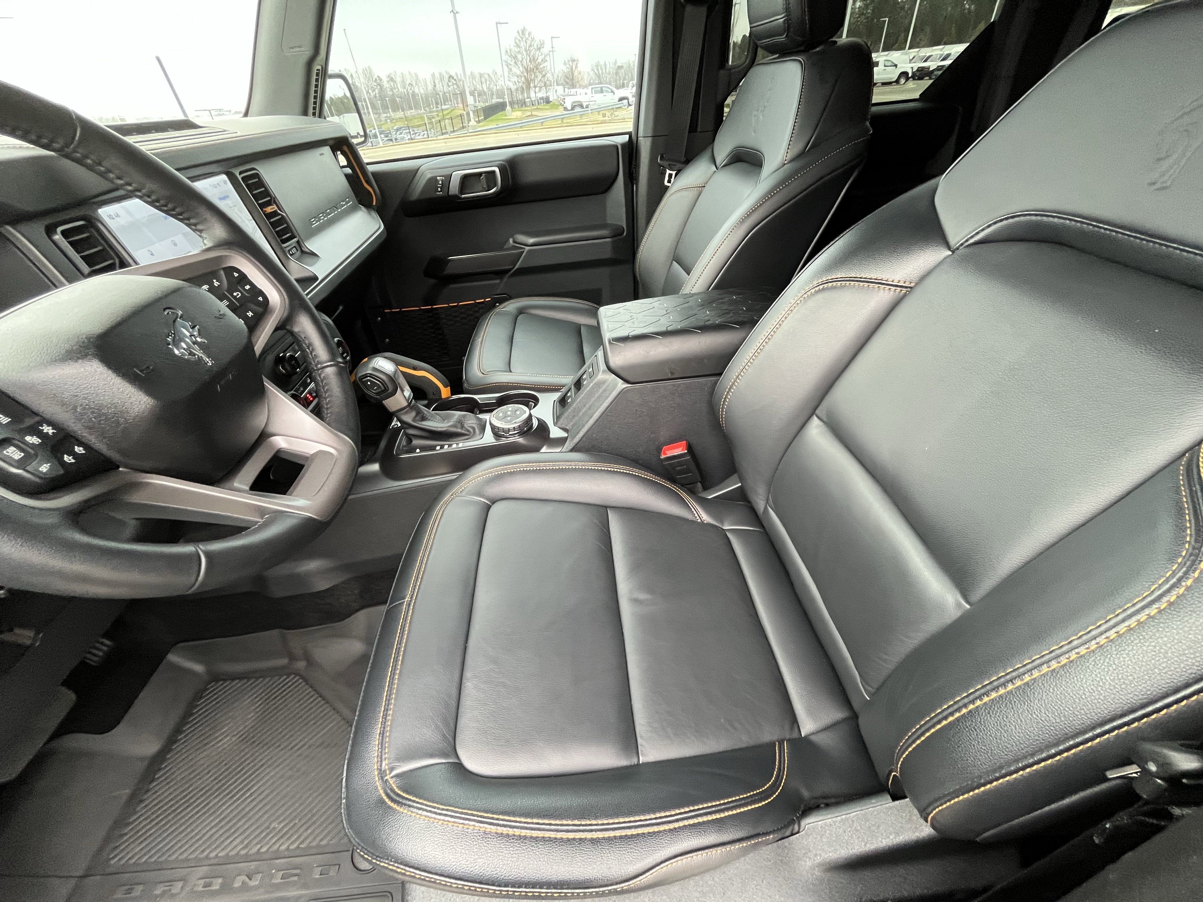 Used 2024 Ford Bronco Badlands image 17