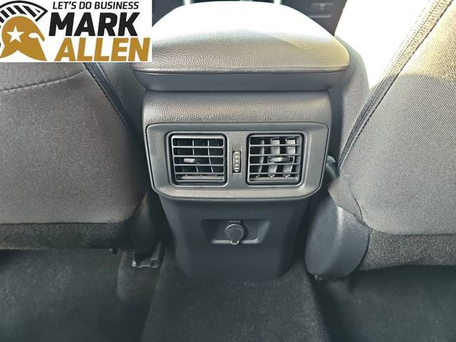 Used 2025 Toyota RAV4 LE AWD/4WD image 20