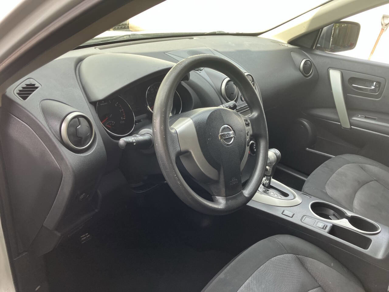 Used 2012 Nissan Rogue S FWD image 19