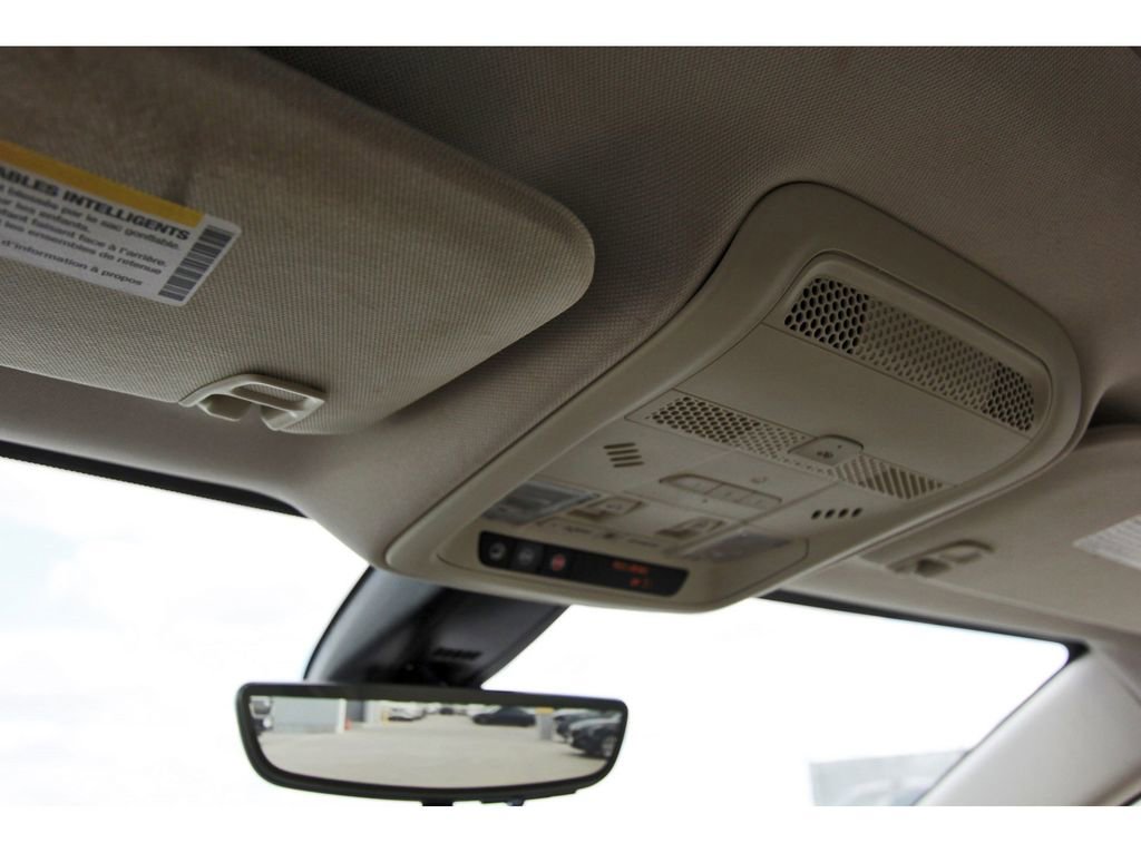 Used 2023 Cadillac XT5 Premium Luxury w/ Technology Package image 11