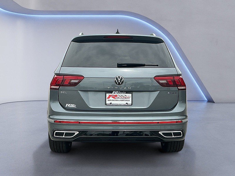 Used 2024 Volkswagen Tiguan SEL R-Line AWD/4WD image 4