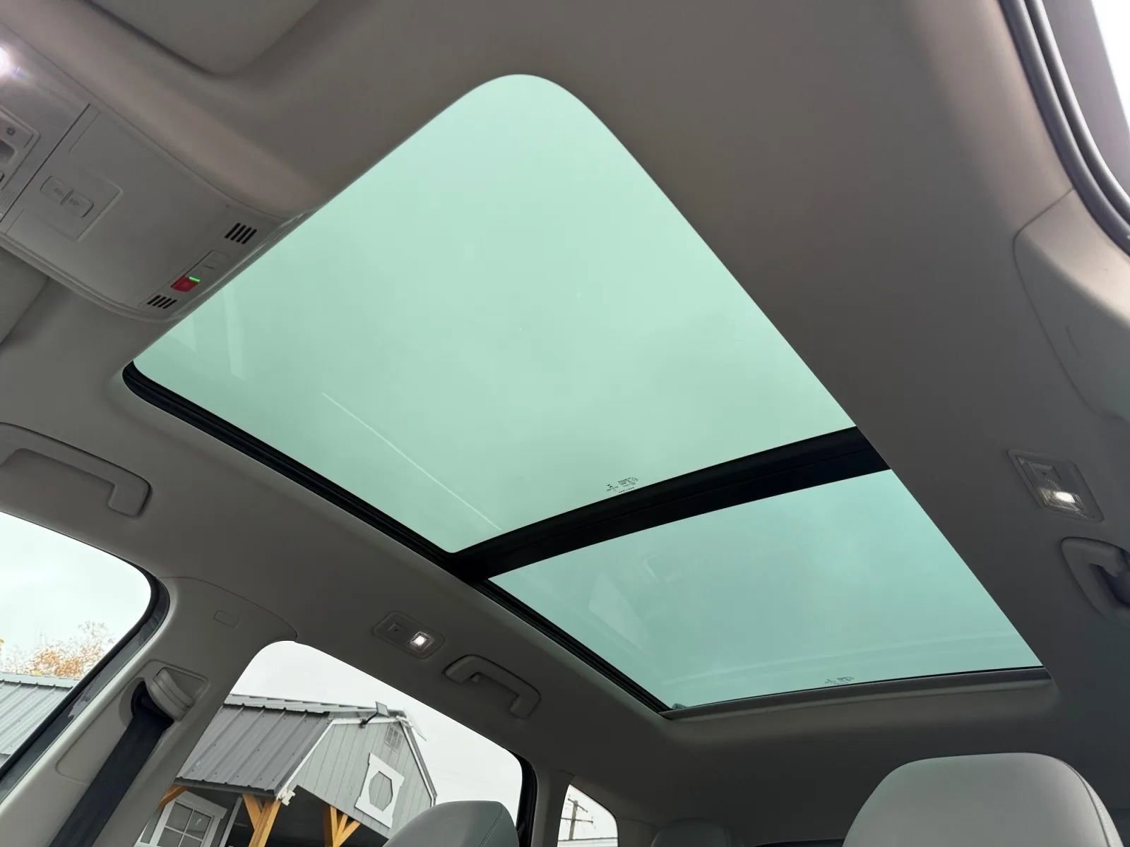 Used 2022 Volkswagen Taos SE image 19