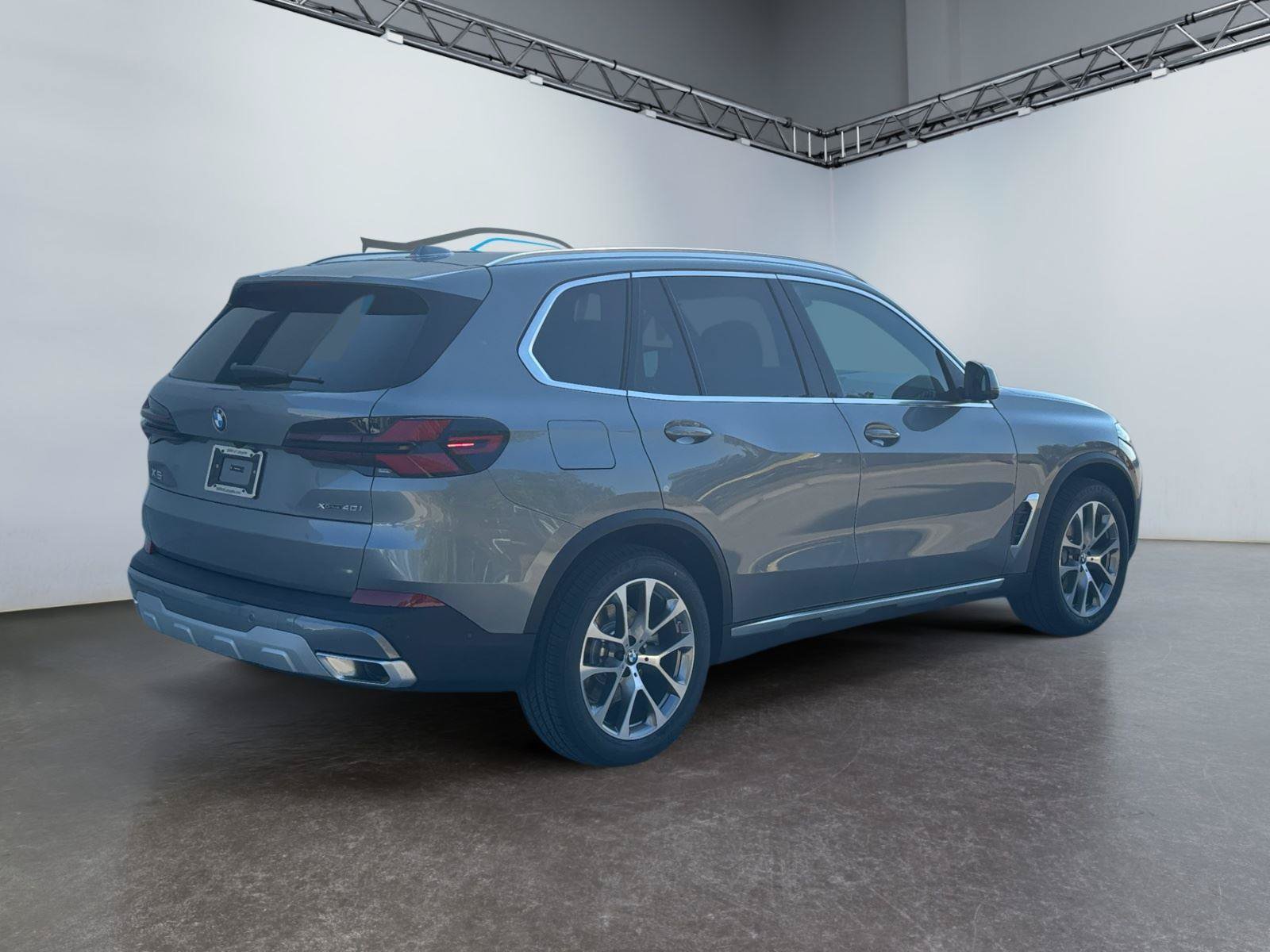 Used 2026 BMW X5 xDrive40i AWD/4WD image 3