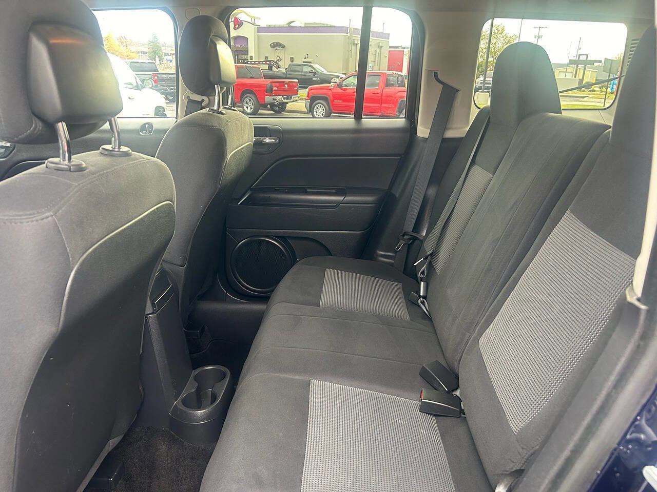 Used 2014 Jeep Patriot Latitude FWD image 17
