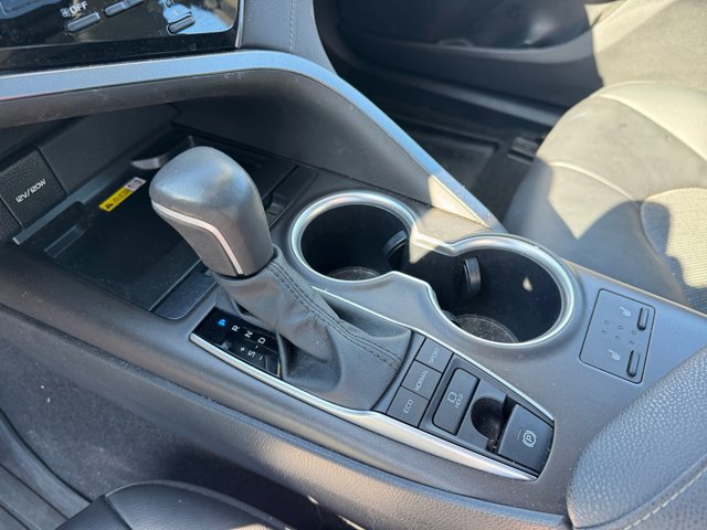 Used 2023 Toyota Camry XLE w/ Cold Weather Package AWD/4WD image 30