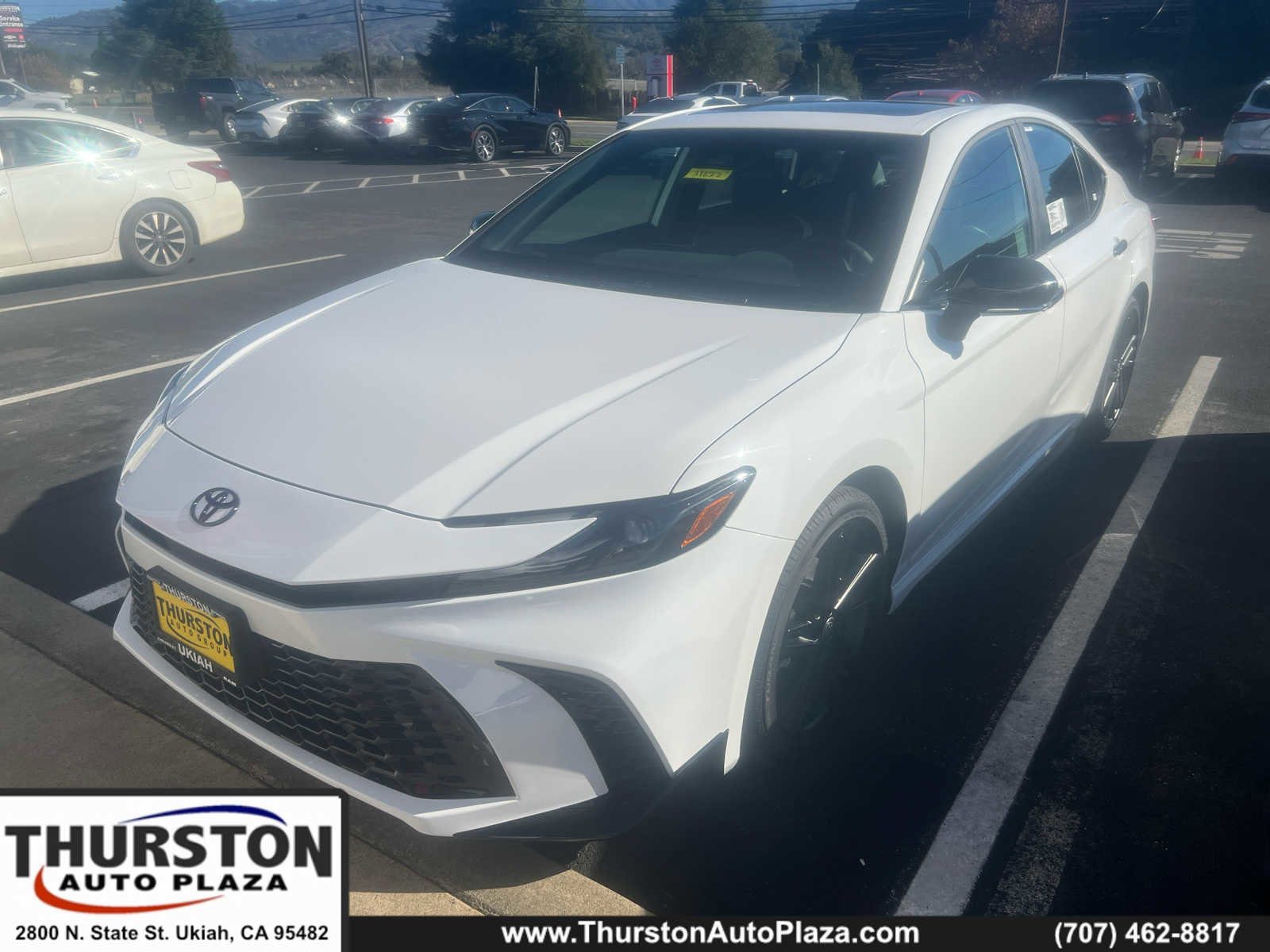 New 2026 Toyota Camry Hybrid FWD image 1