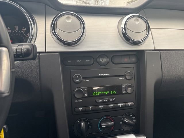 Used 2006 Ford Mustang Convertible image 13