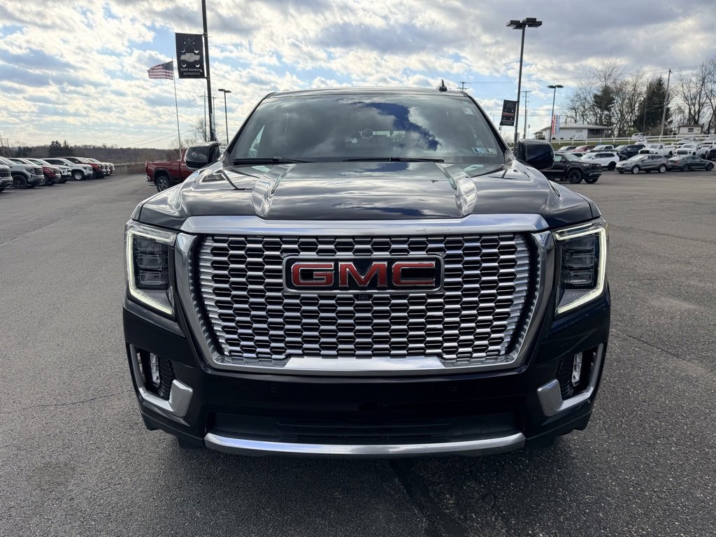 Used 2023 GMC Yukon Denali video 2