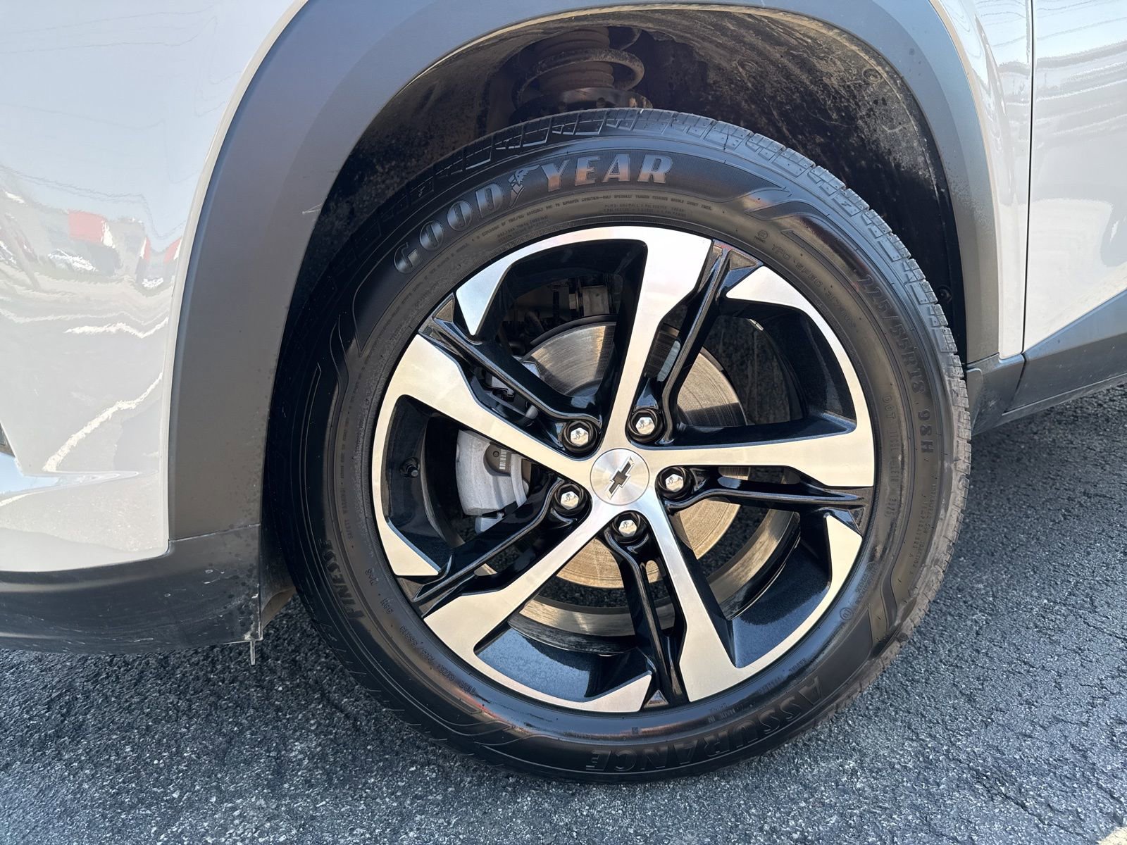 Used 2026 Chevrolet Trax RS FWD image 44