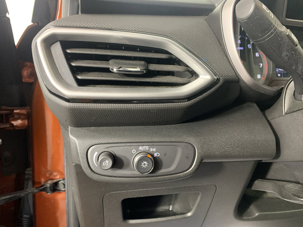 Used 2021 Chevrolet TrailBlazer LS image 17