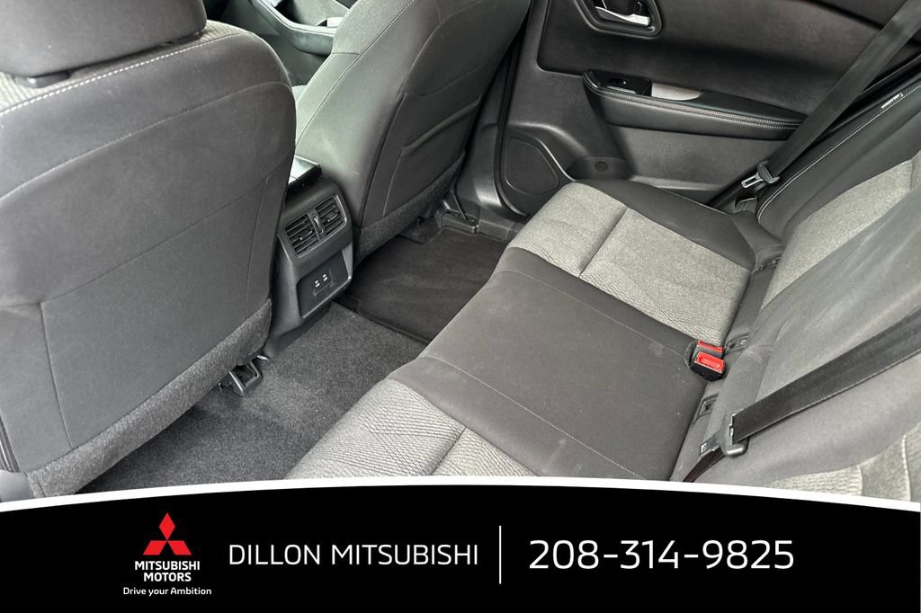 Used 2025 Nissan Rogue SV AWD/4WD image 12