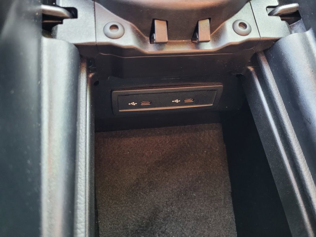 Used 2022 Mercedes-Benz E 350 Sedan image 21