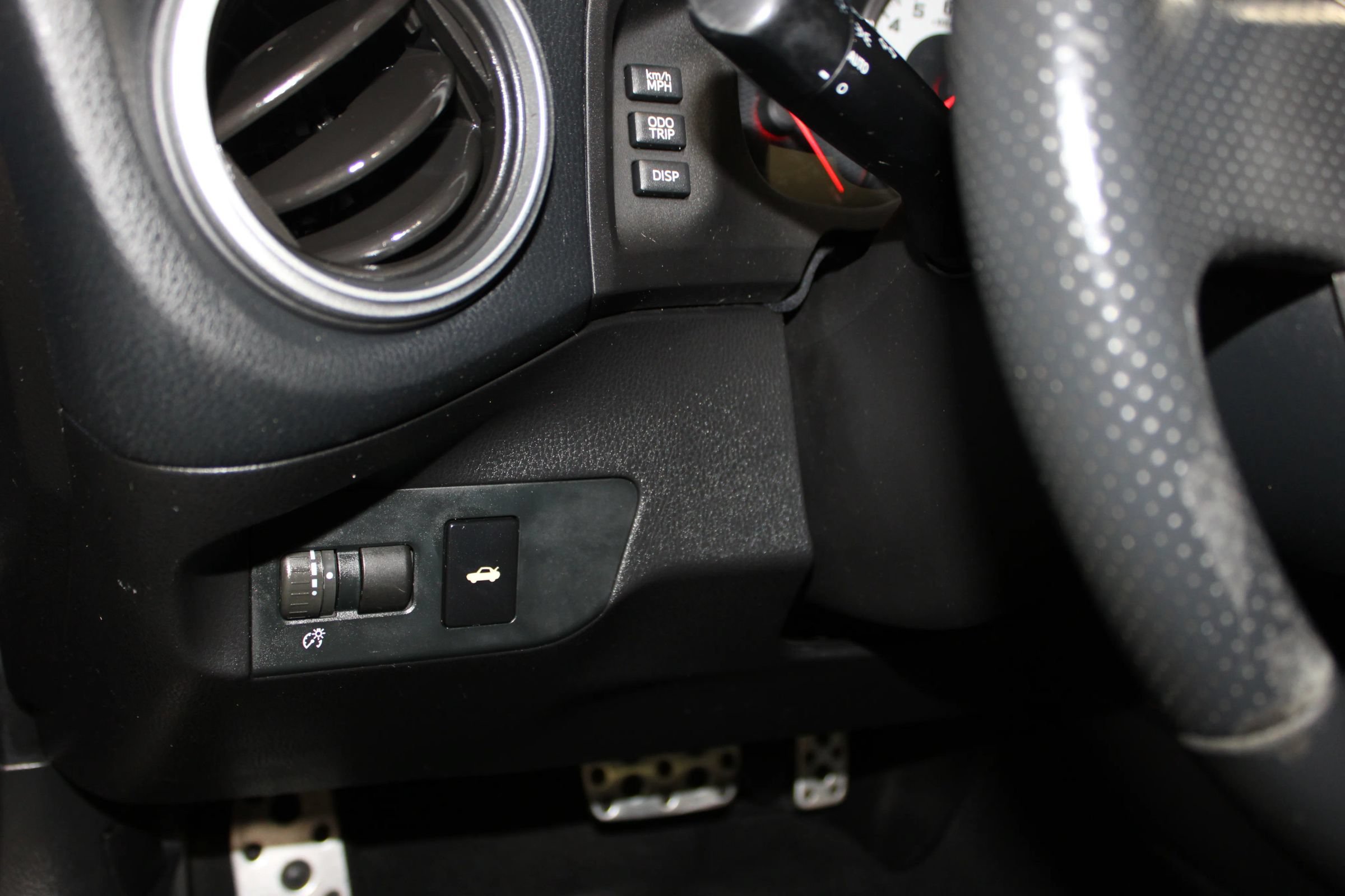 Used 2015 Scion FR-S RWD image 21