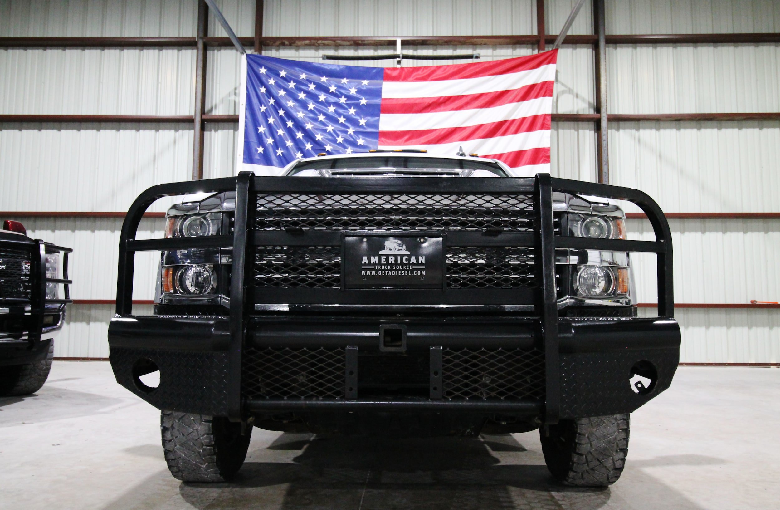 Used 2018 Chevrolet Silverado 3500 LT AWD/4WD image 2