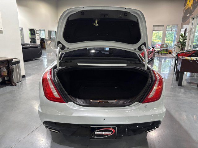 Used 2016 Jaguar XJ R-Sport RWD image 15