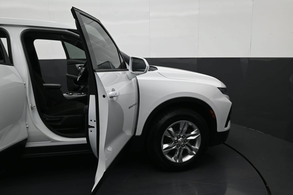 Used 2019 Chevrolet Blazer L FWD image 9