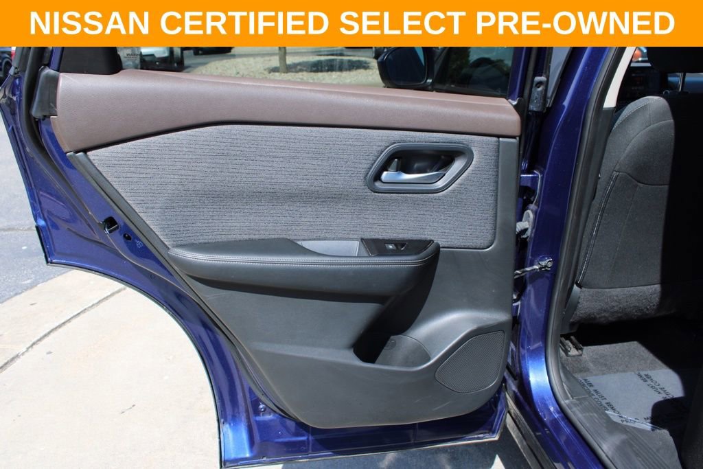 Certified 2023 Nissan Rogue SV image 26
