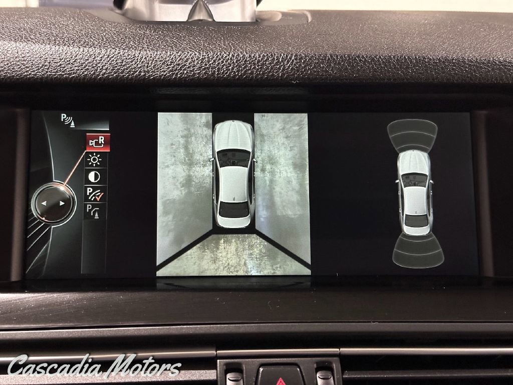 Used 2013 BMW M5 image 18