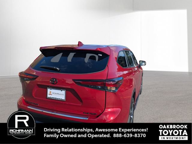 New 2025 Toyota Highlander XLE image 5