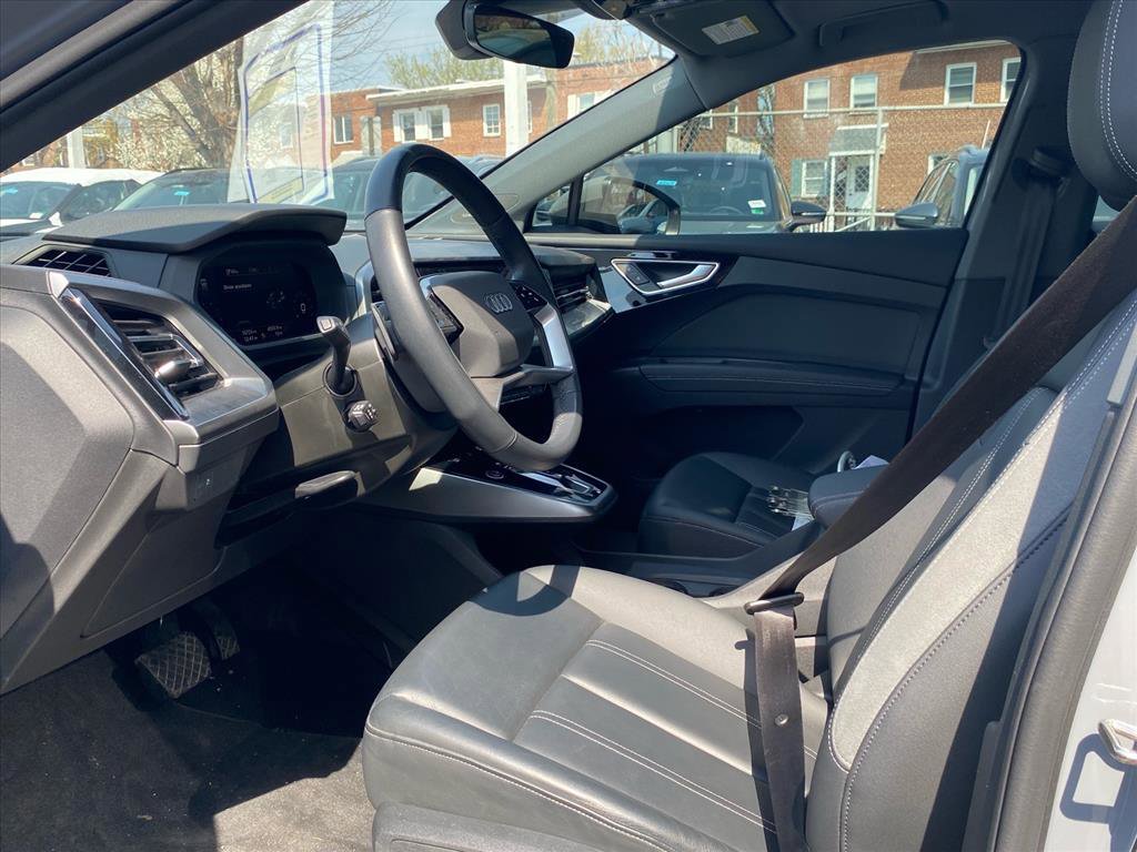 Used 2023 Audi Q4 e-tron Premium Plus w/ Premium Plus image 10