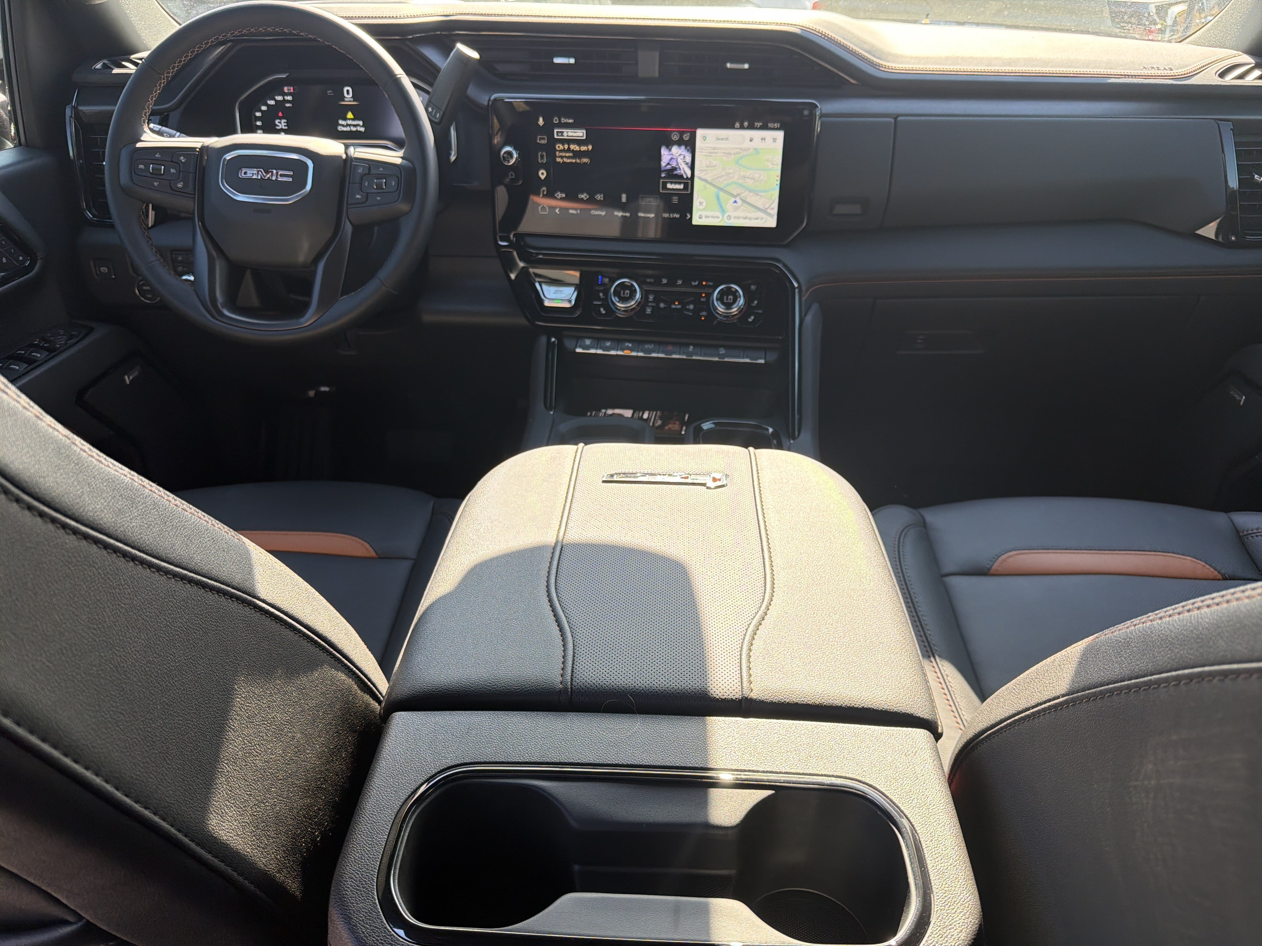 Used 2025 GMC Sierra 2500 AT4 w/ AT4 Premium Plus Package AWD/4WD image 22